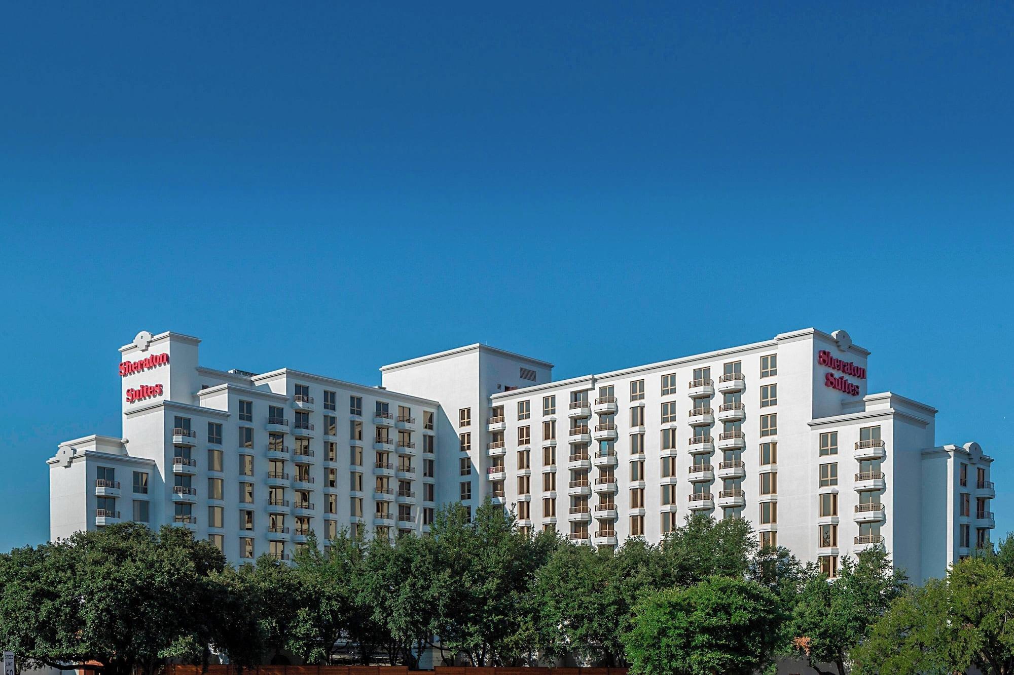 Vista Exterior Sheraton Suites Market Center Dallas