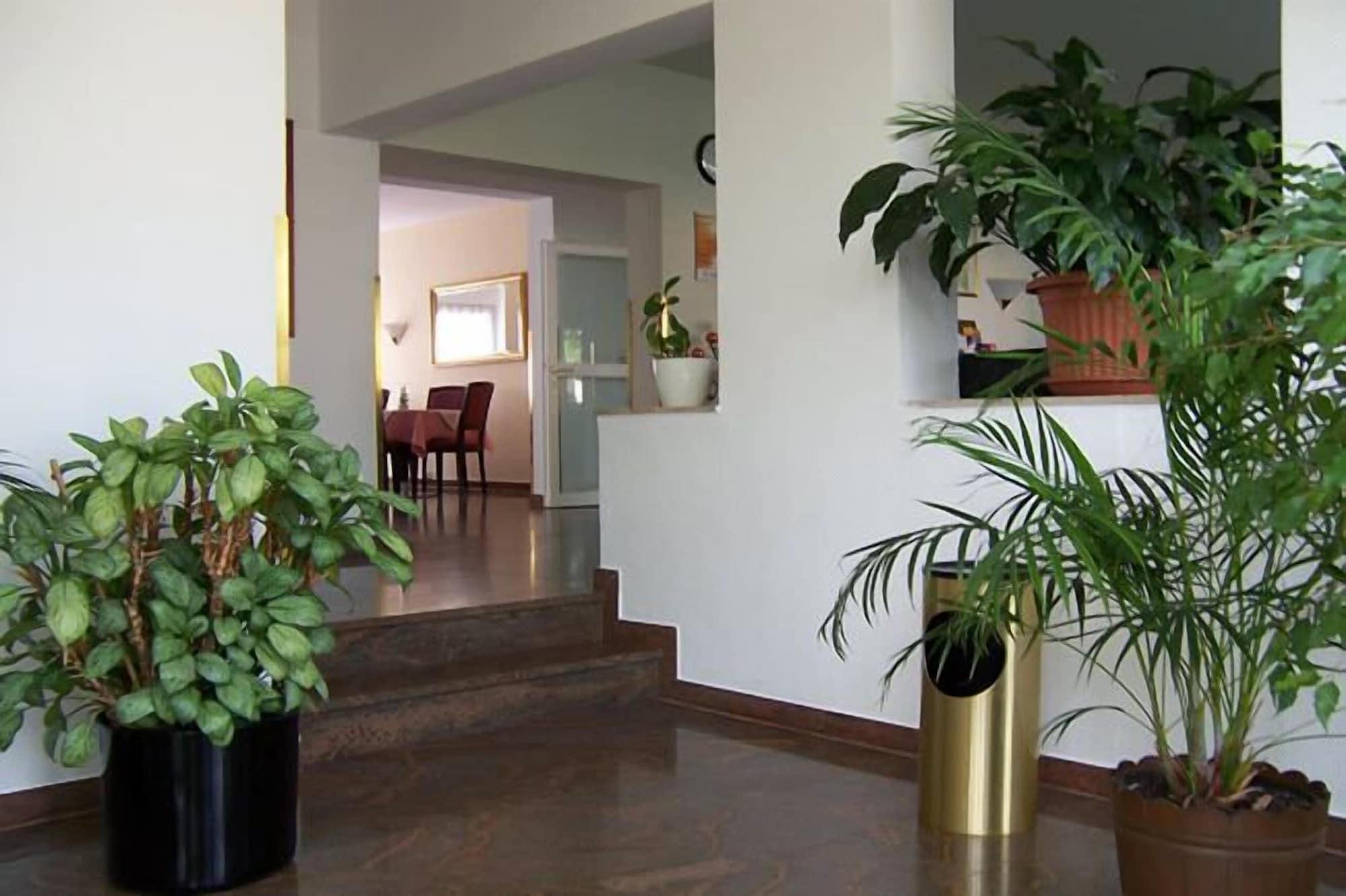 Vista Lobby Turm Hotel Hanau