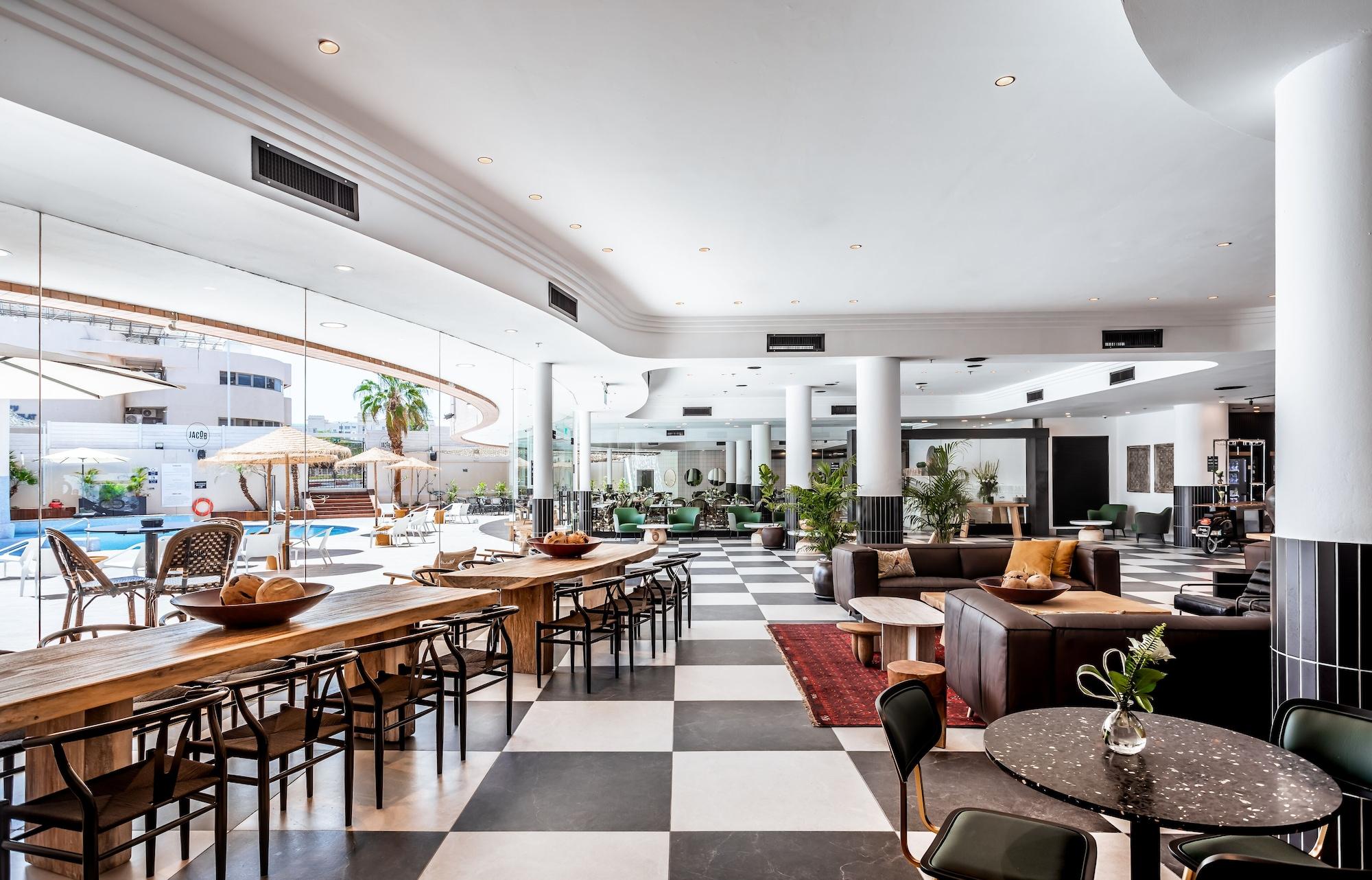 Vista Lobby Jacob Eilat