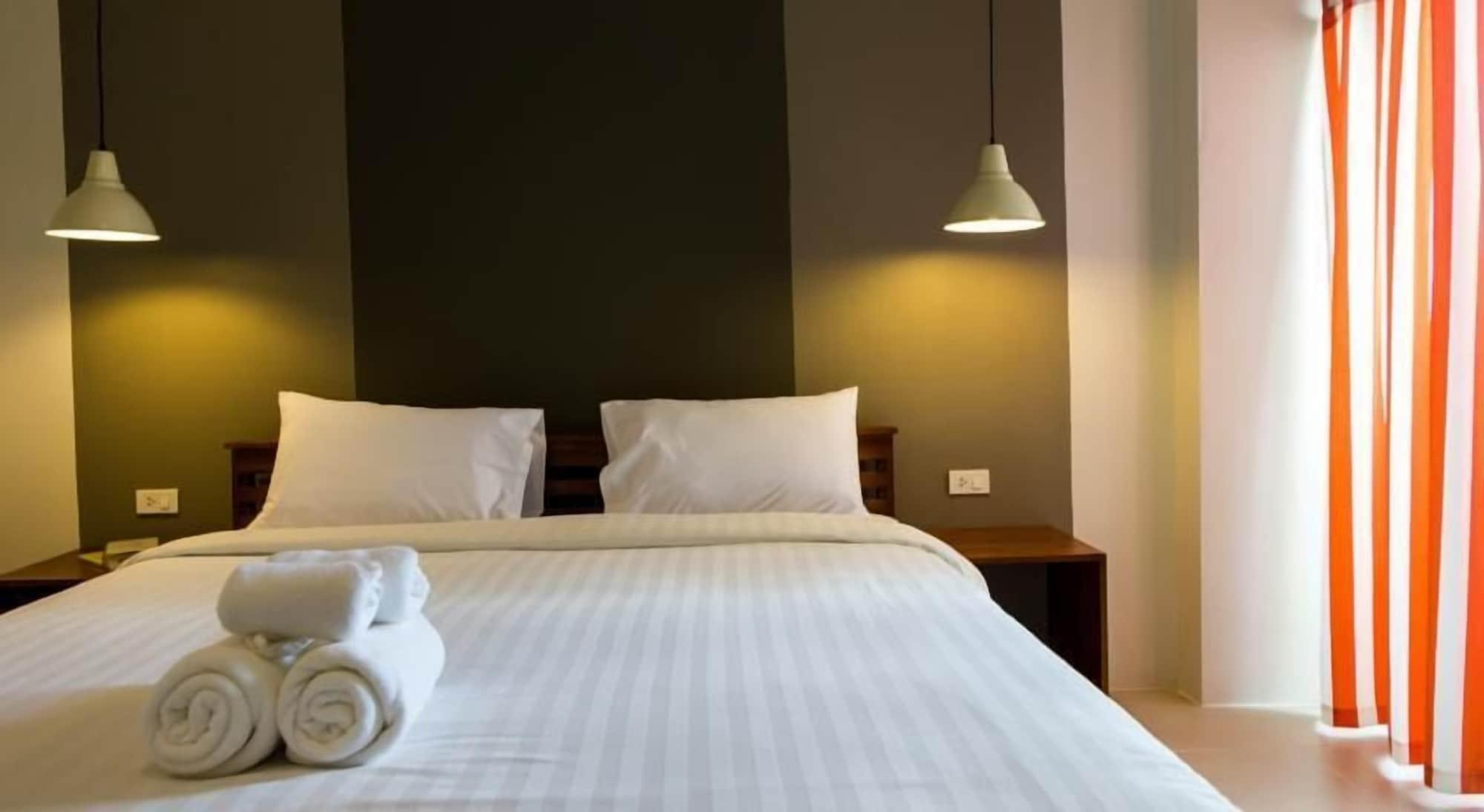 Varios Krabi Pitta House