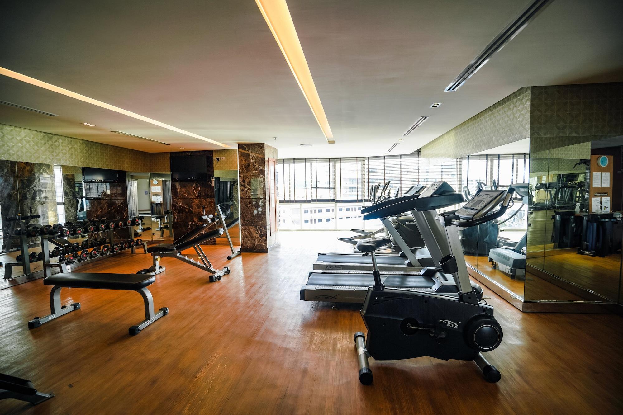Gimnasio Centara Nova Hotel Pattaya