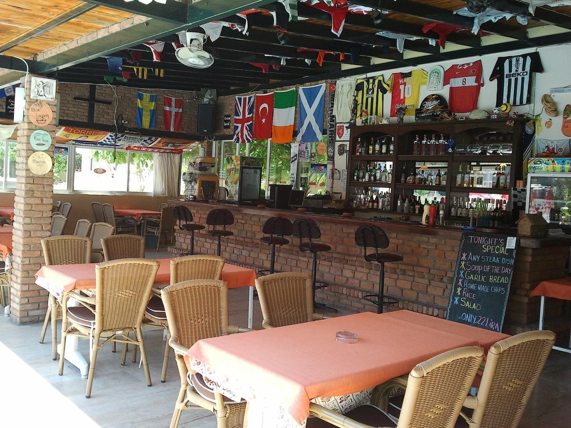 Bar/Salón Albatros Apartments