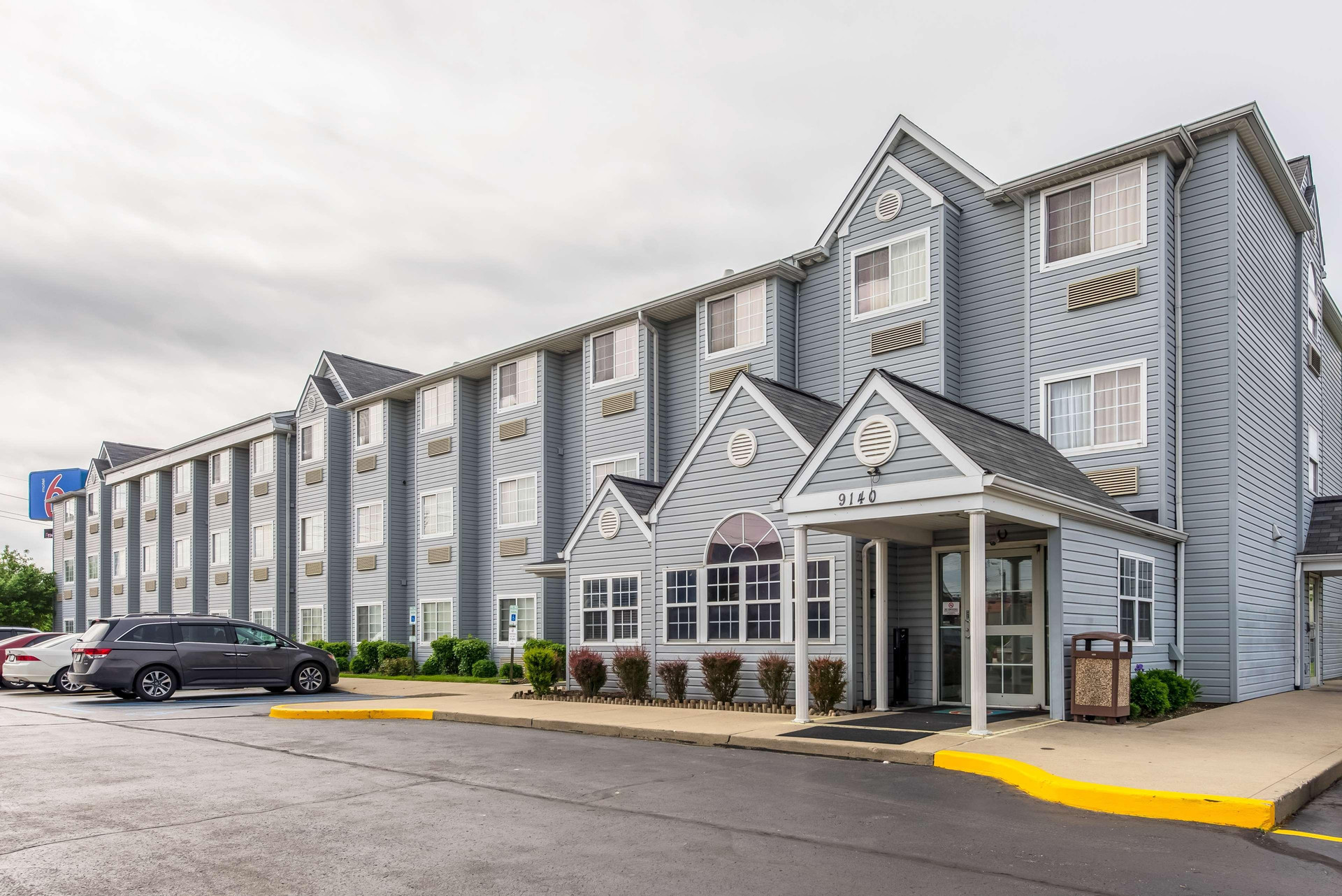 Vista Exterior Motel 6 Indianapolis Carmel