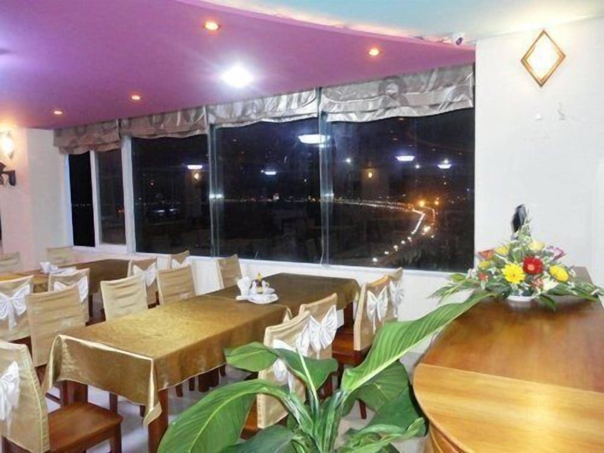 Restaurant Hoang Yen Canary Hotel