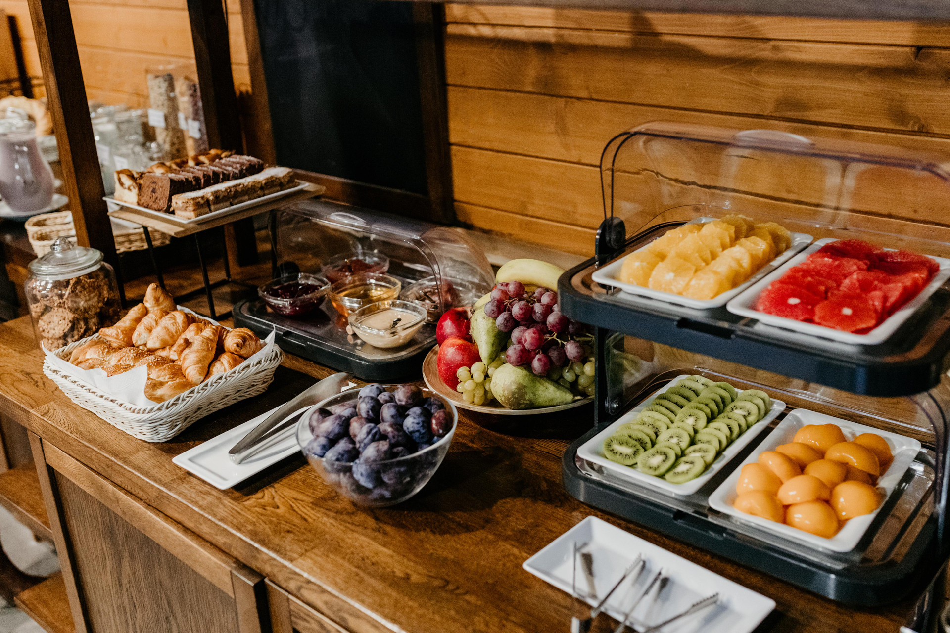 Restaurant Abella Suites & Apartments by Artery Hotels