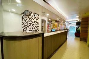 Alojamiento - Hotel 99 Monumento Caloocan
