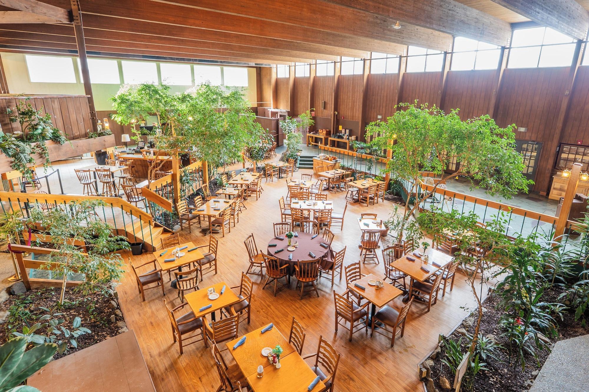 Restaurant Fireside Inn & Suites West Lebanon
