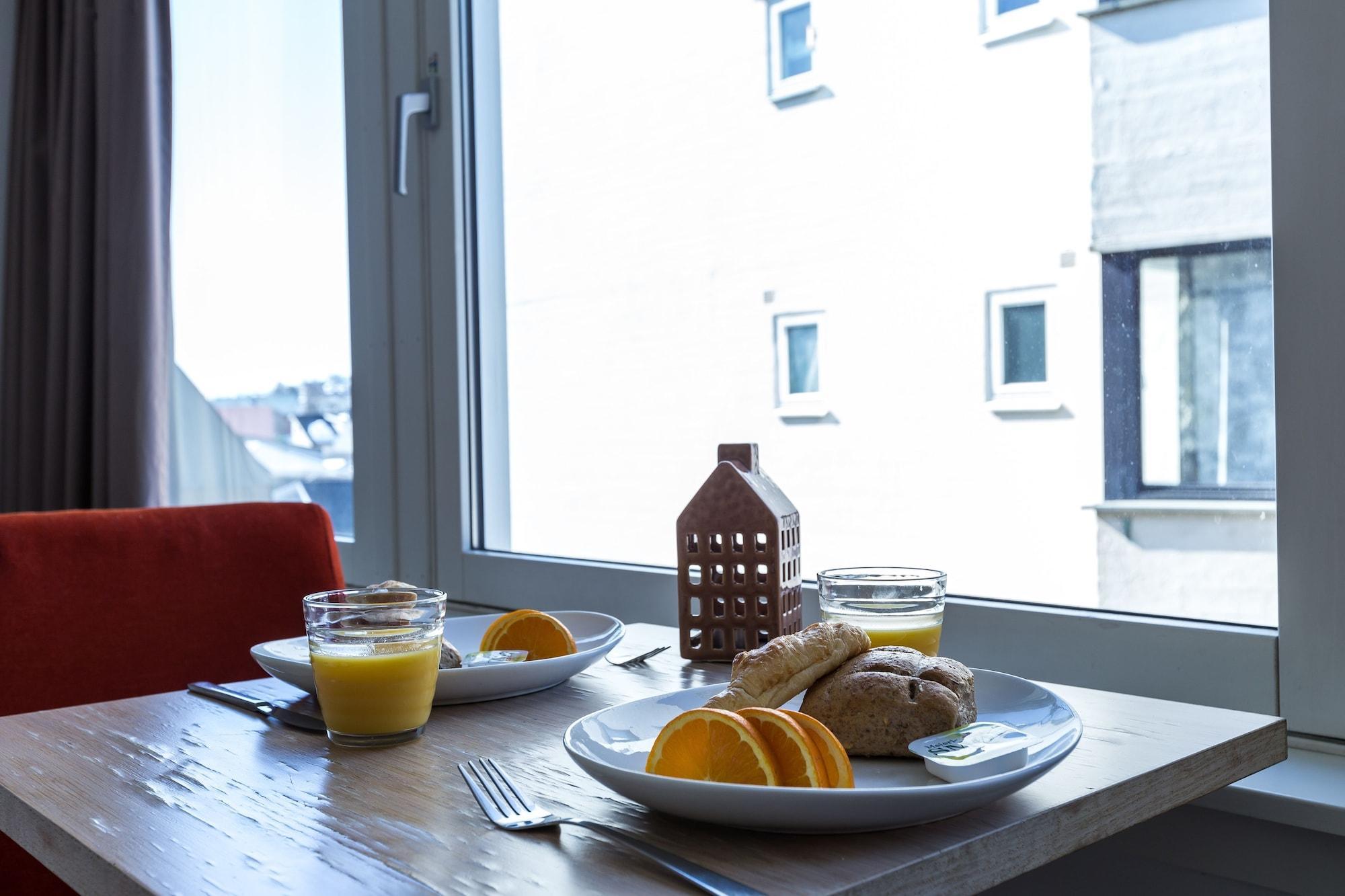 Restaurant Enter City Apartment Hotel