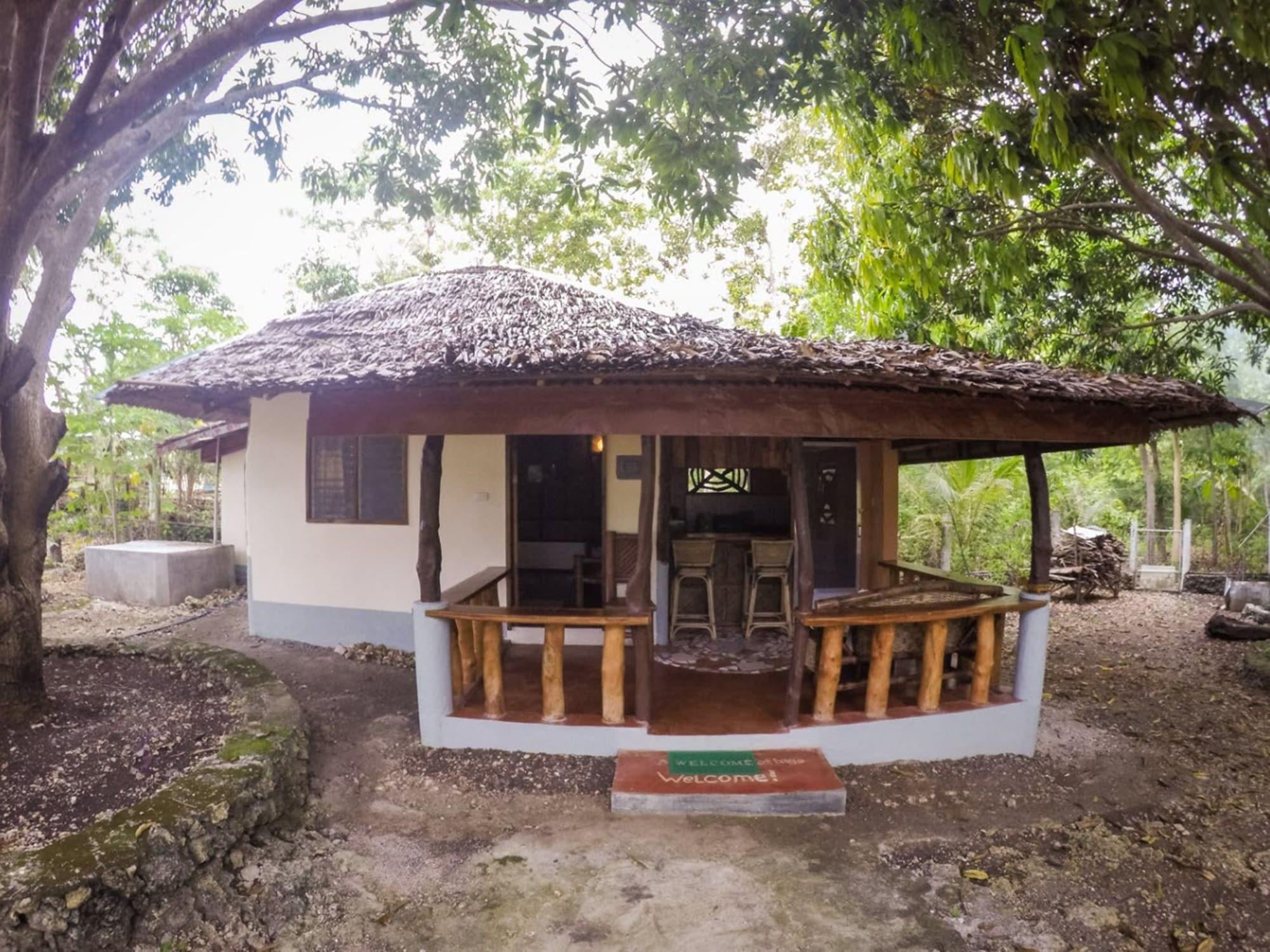 Vista Exterior Chelle's Guest House and Backpackers - Hostel