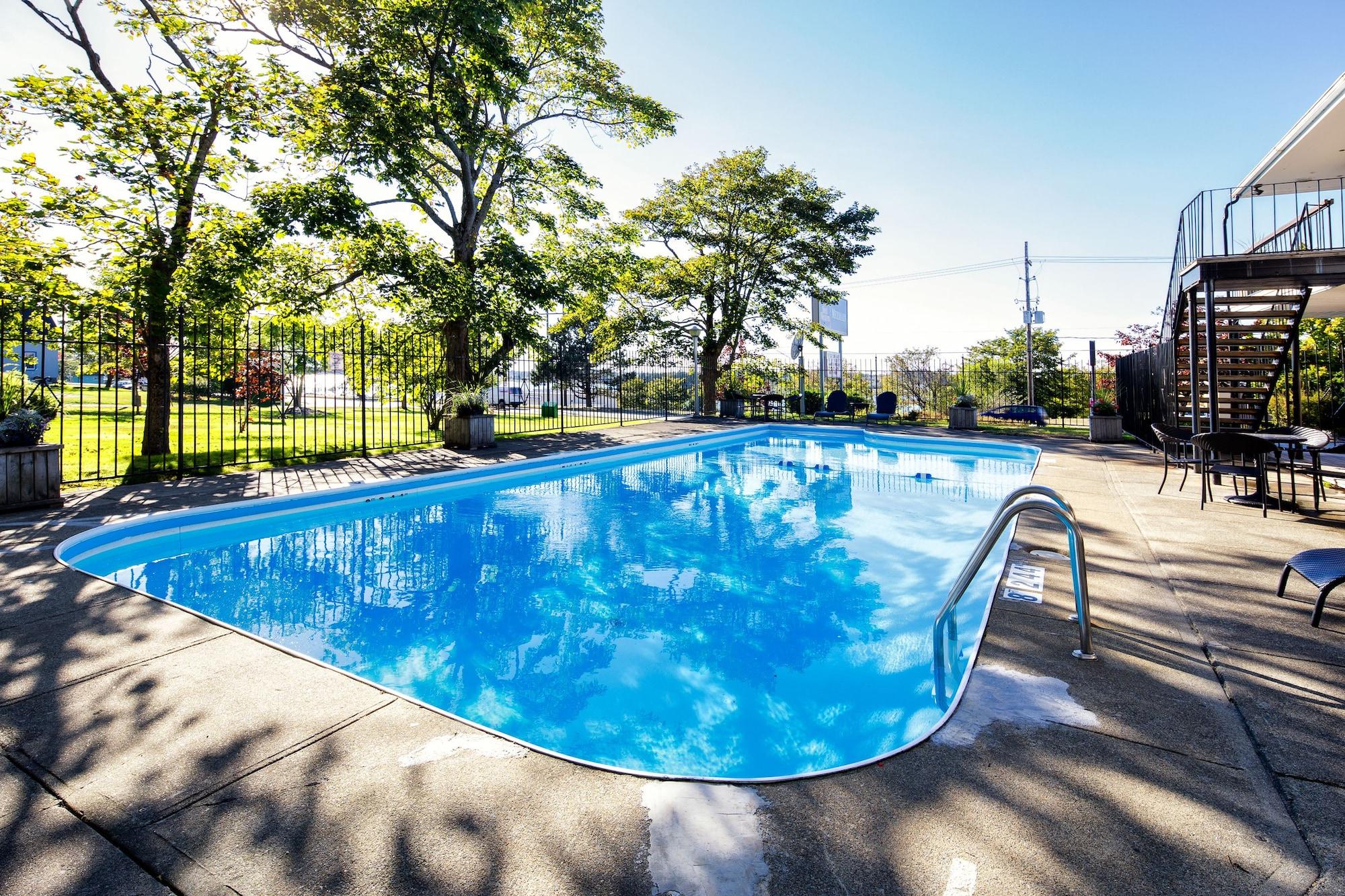 Vista Piscina South West Mermaid Inn