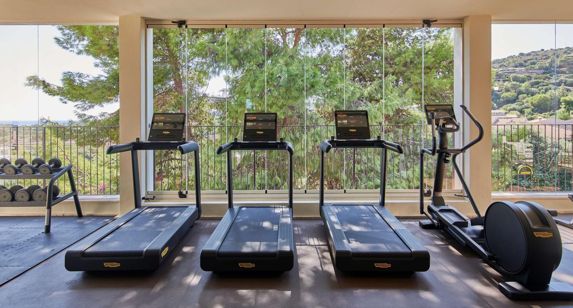 Gimnasio Conrad Chia Laguna Sardinia