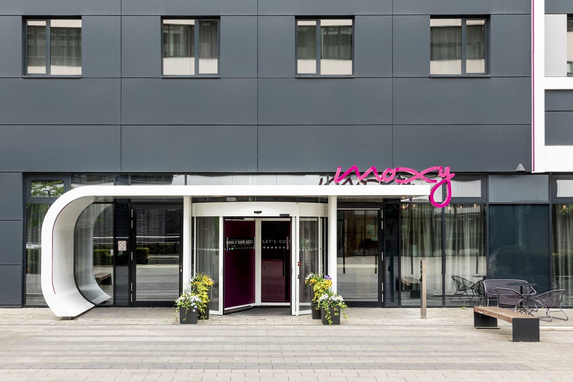 Vista Exterior MOXY Frankfurt Eschborn
