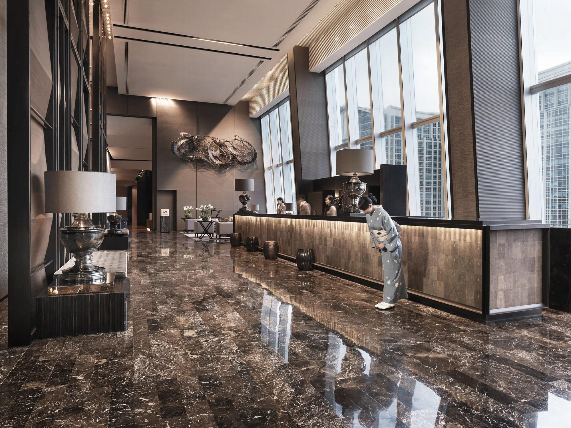Vista Lobby The Okura Prestige Bangkok