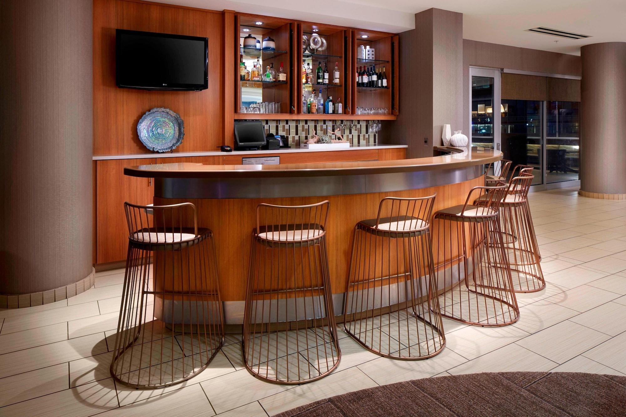 Bar/Salón SpringHill Suites by Marriott Pittsburgh Bakery Square
