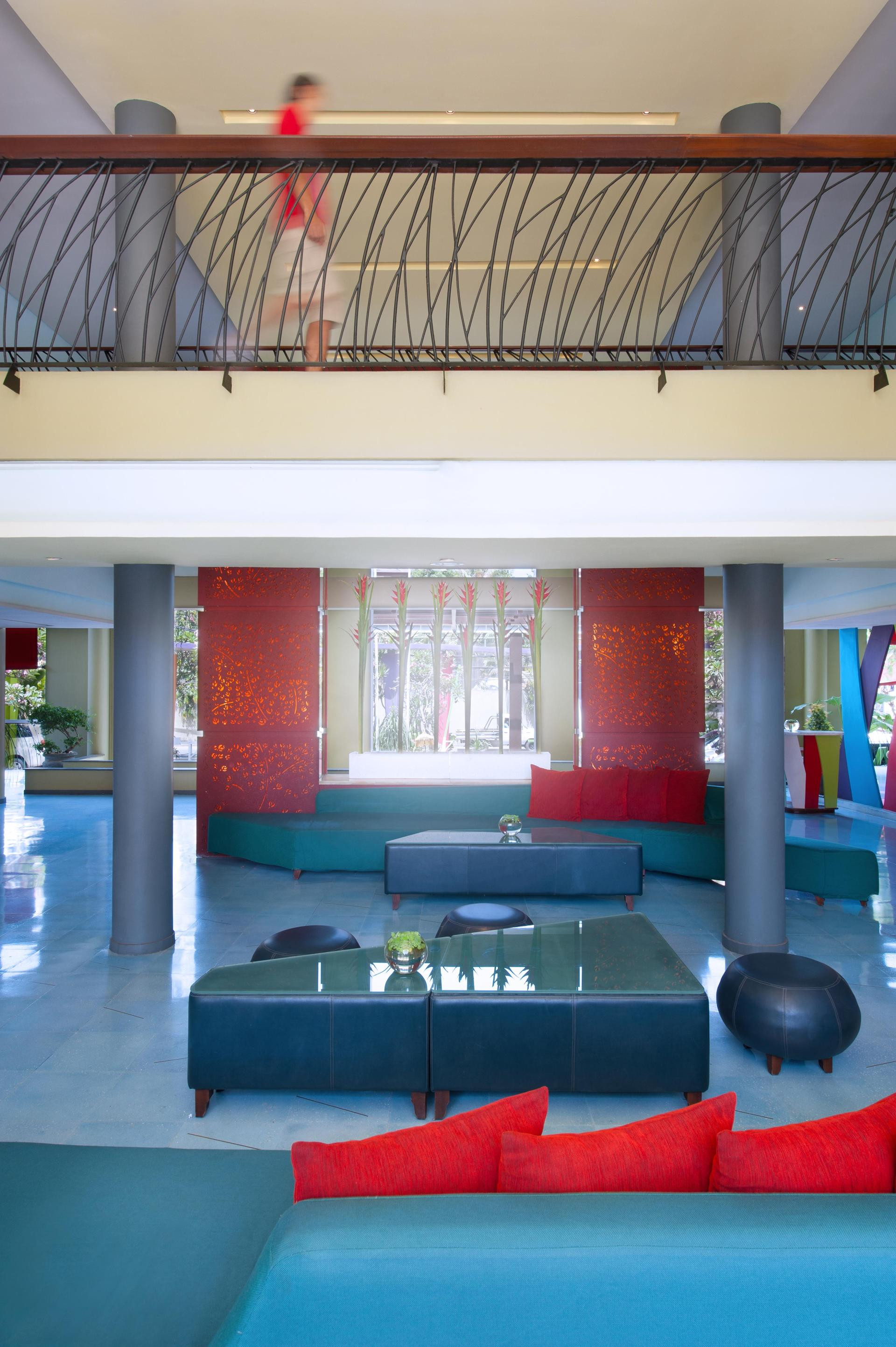Vista Lobby ibis Styles Bali Legian