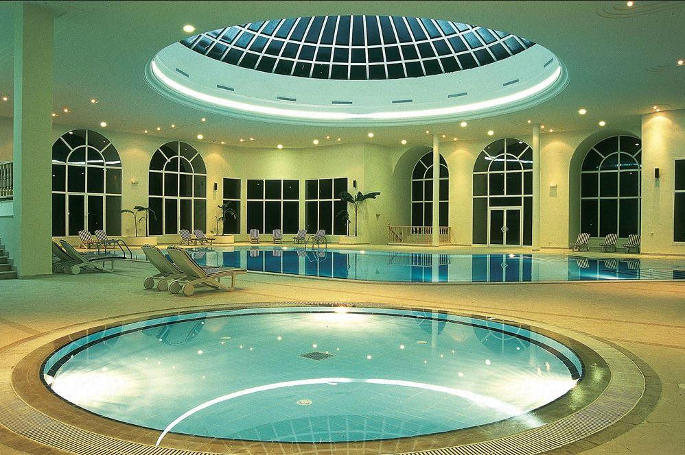 Vista Piscina Ras El Ain