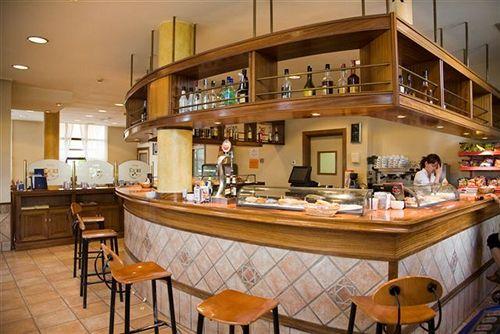 Bar/Salón Hotel Ekai