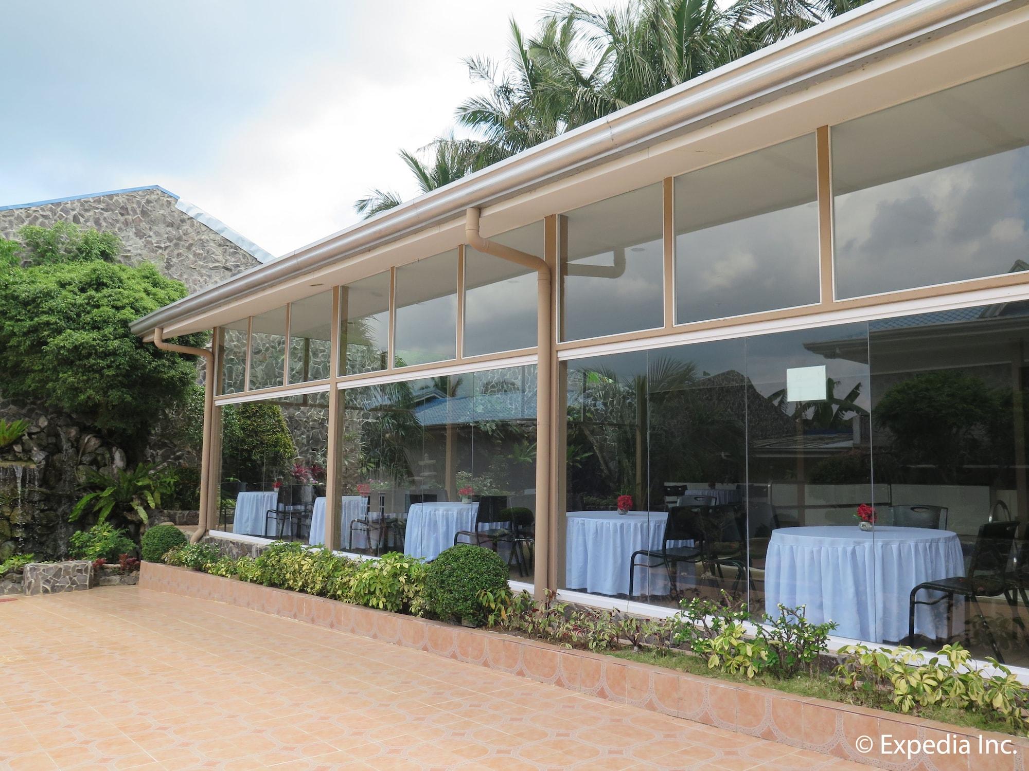 Vista Exterior Emiramona Garden Hotel