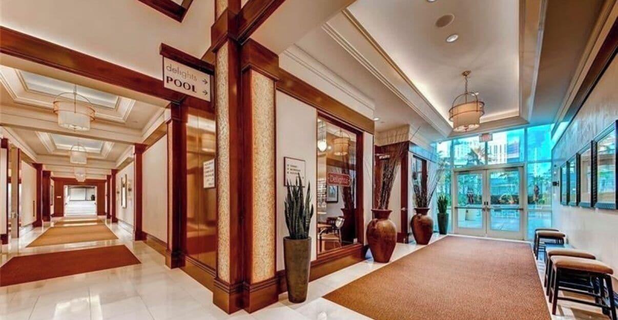 Restaurant Vintage Lair at Signature