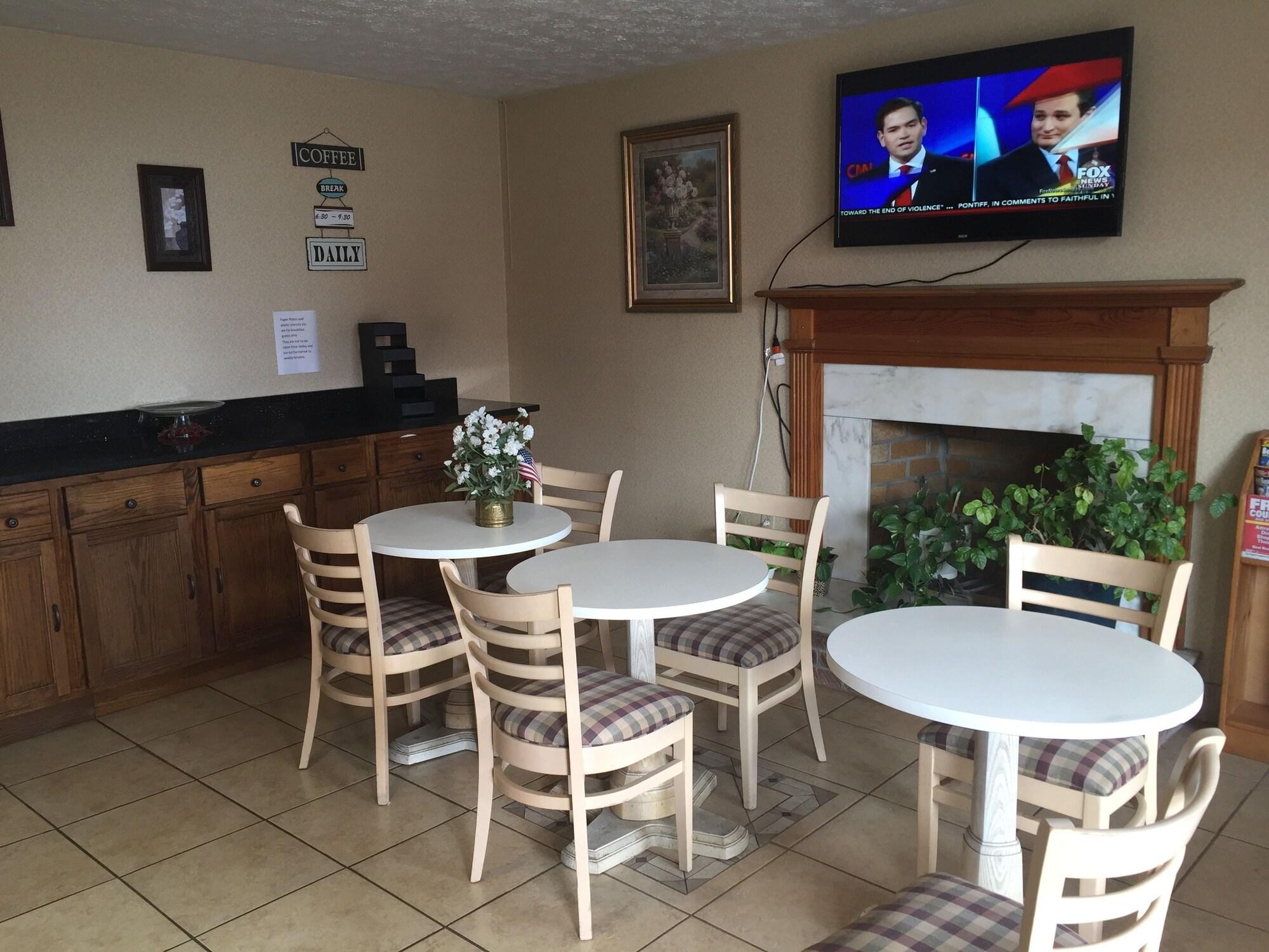 Bar/Salón Parkway Inn