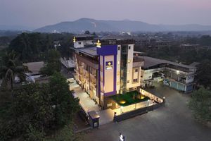 Alojamiento - Cozzet Mahad