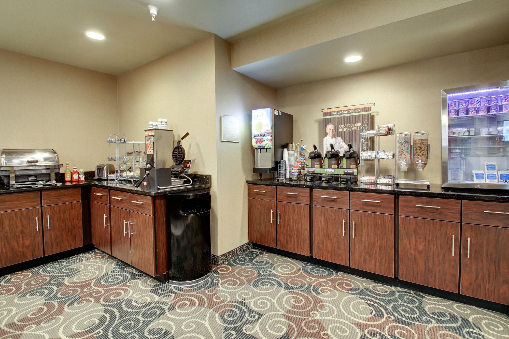 Bar/Salón Cobblestone Inn & Suites - Schuyler