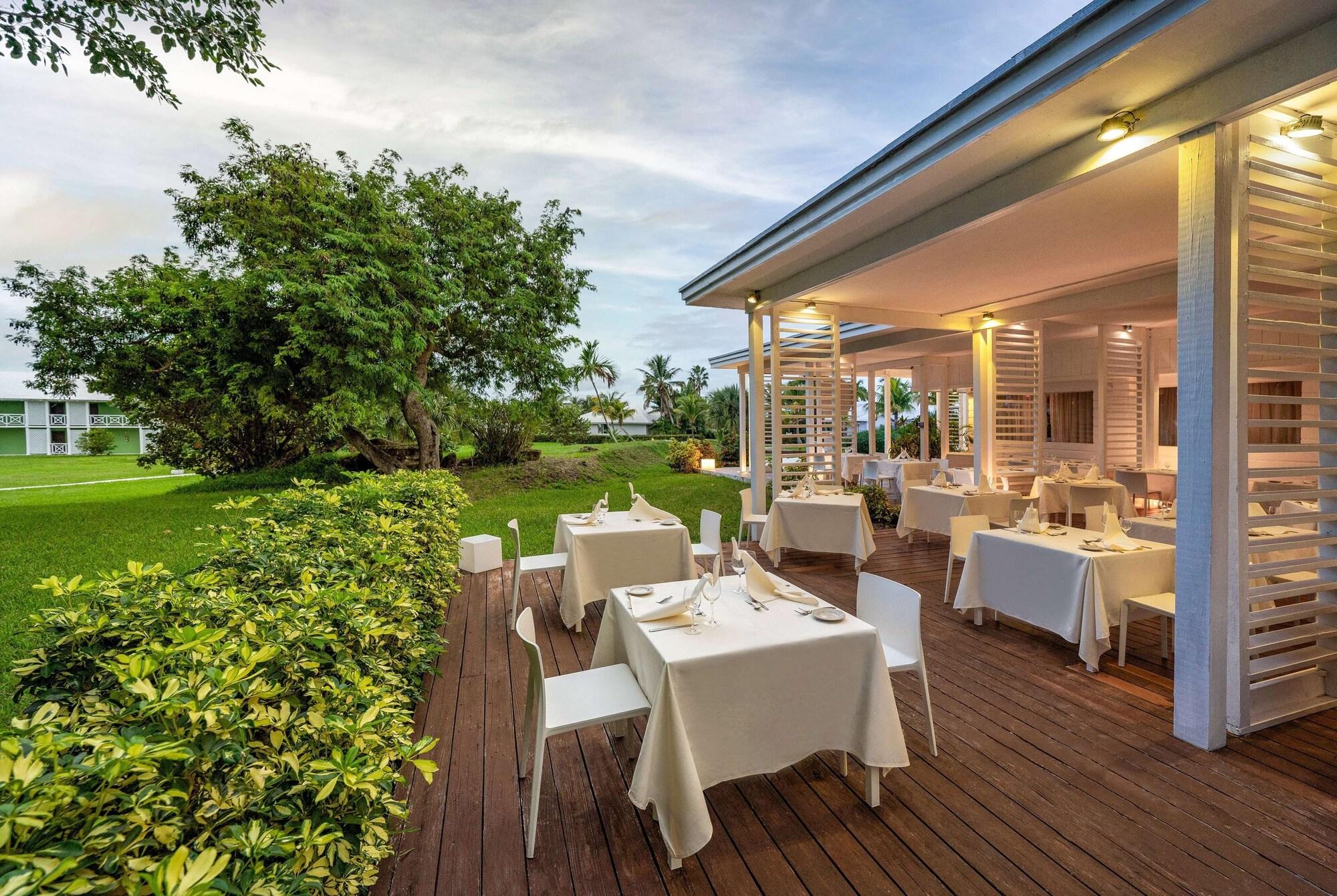 Restaurant Viva Fortuna Beach by Wyndham, A Trademark All Inclusive