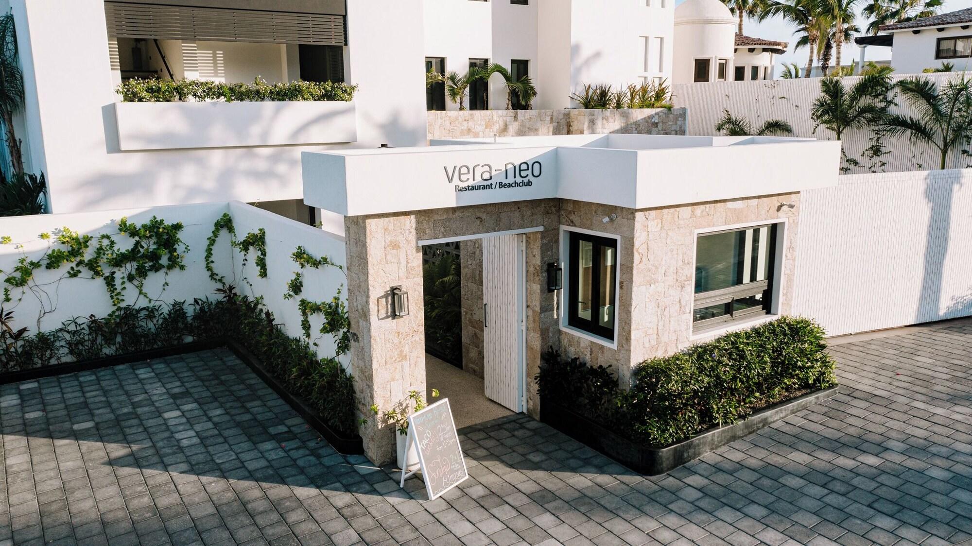 Vista Lobby Beachfront Flats