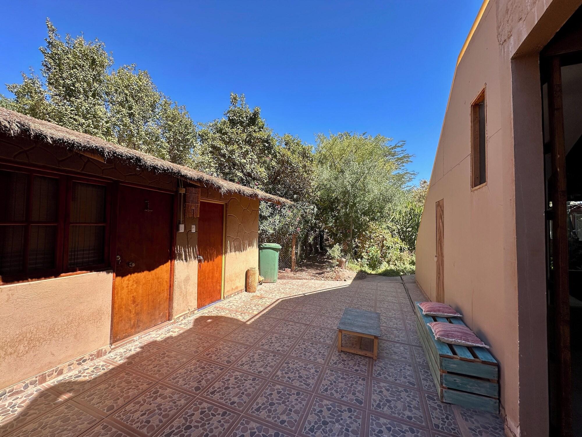 Varios hostal qachisolcor