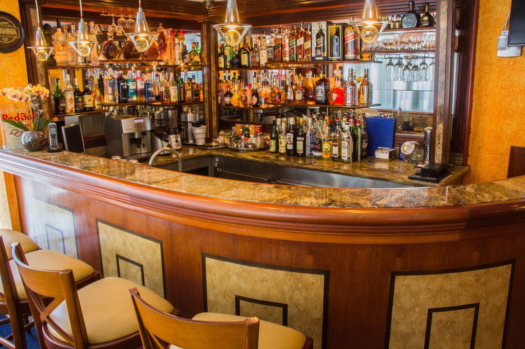 Bar/Salón L'Opera Hotel