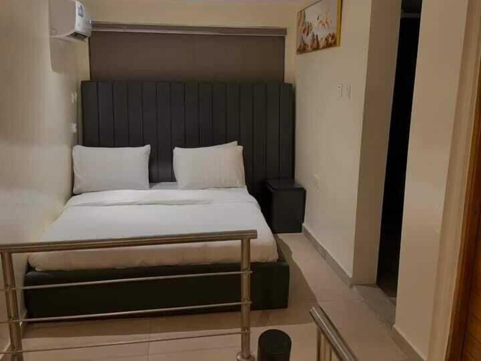 Habitación 1 bedroom penthouse on the beach ikate