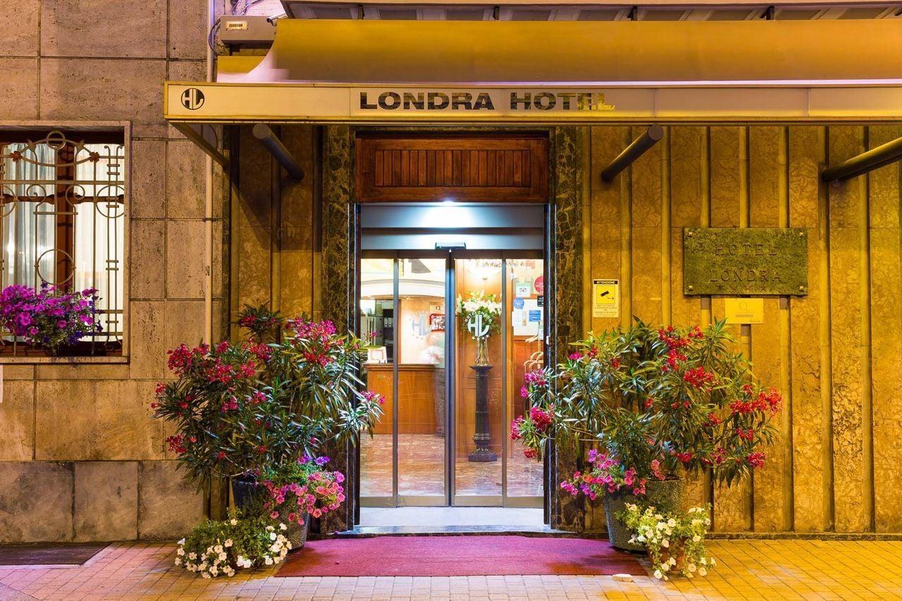 Vista Exterior Hotel Londra