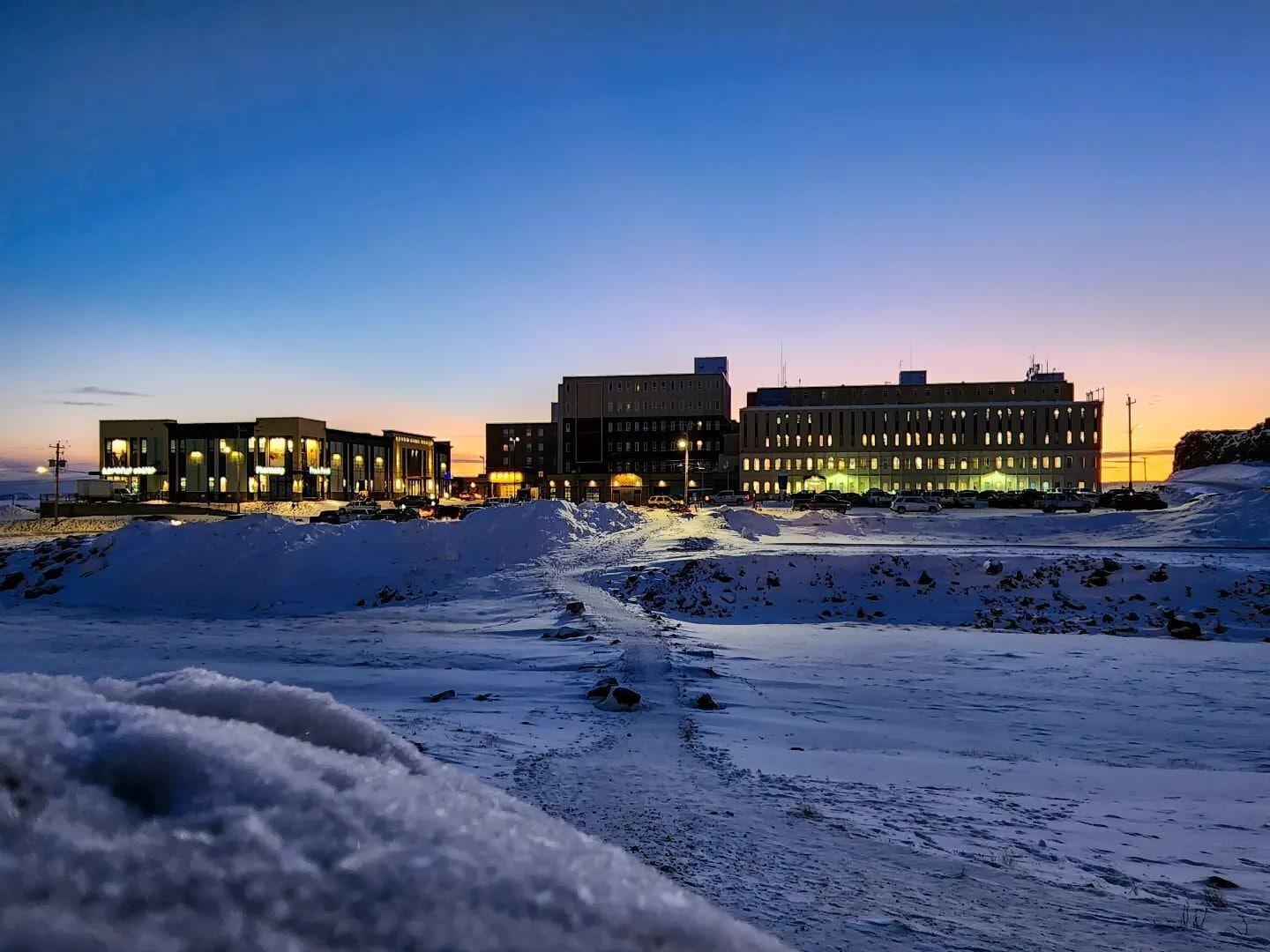 Vista Exterior Frobisher Inn