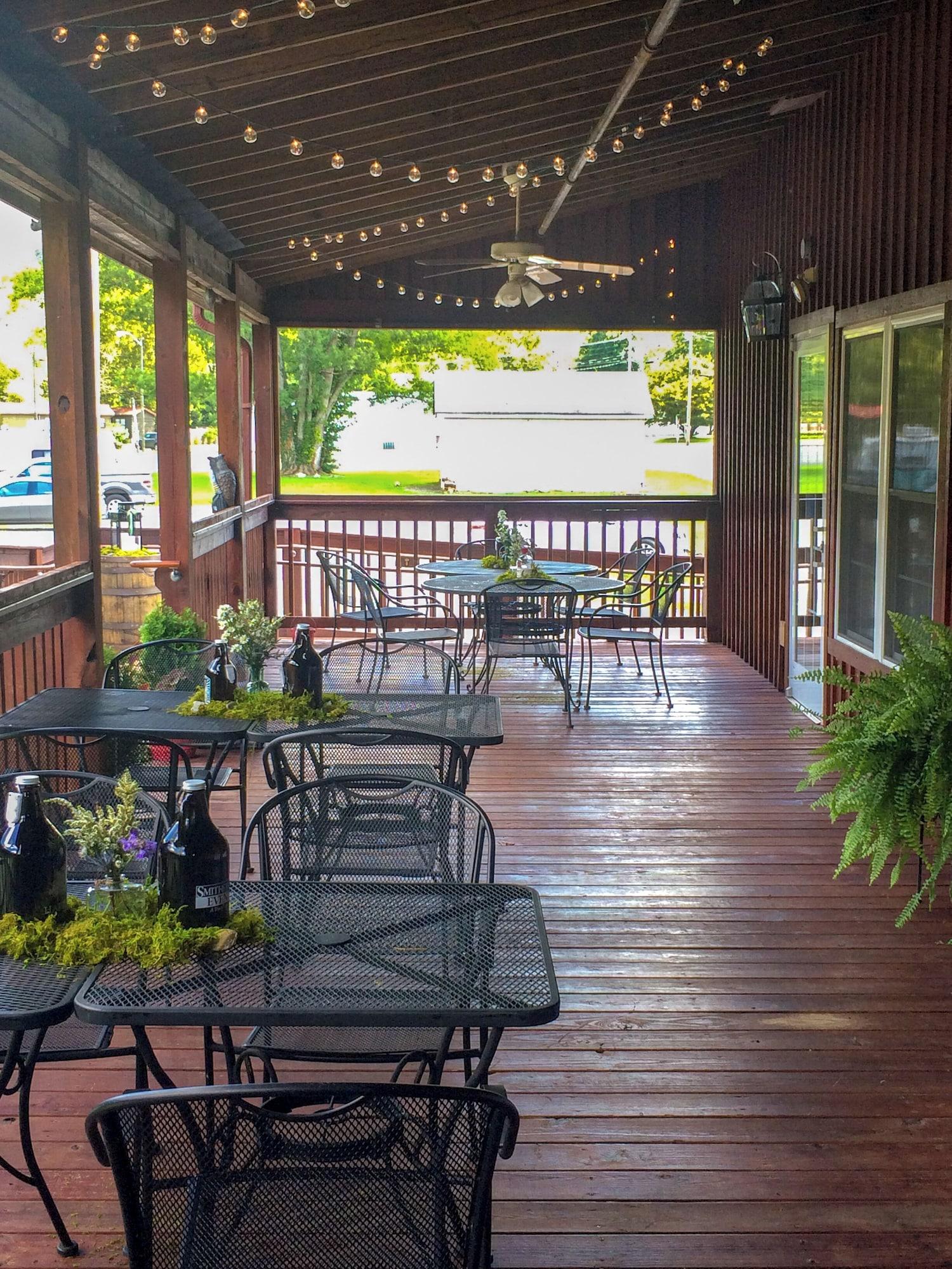 Vista Exterior Damascus Old Mill Inn