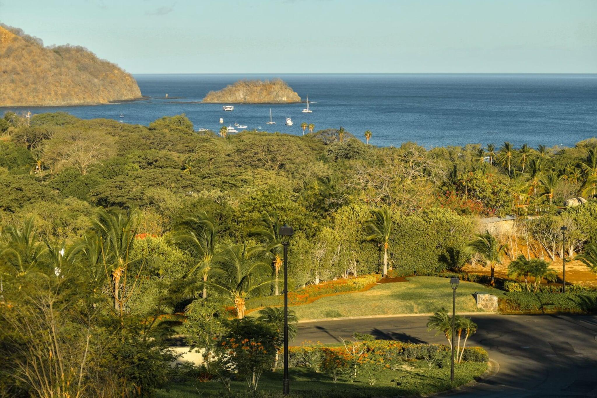 Playa Coco Breeze Residence