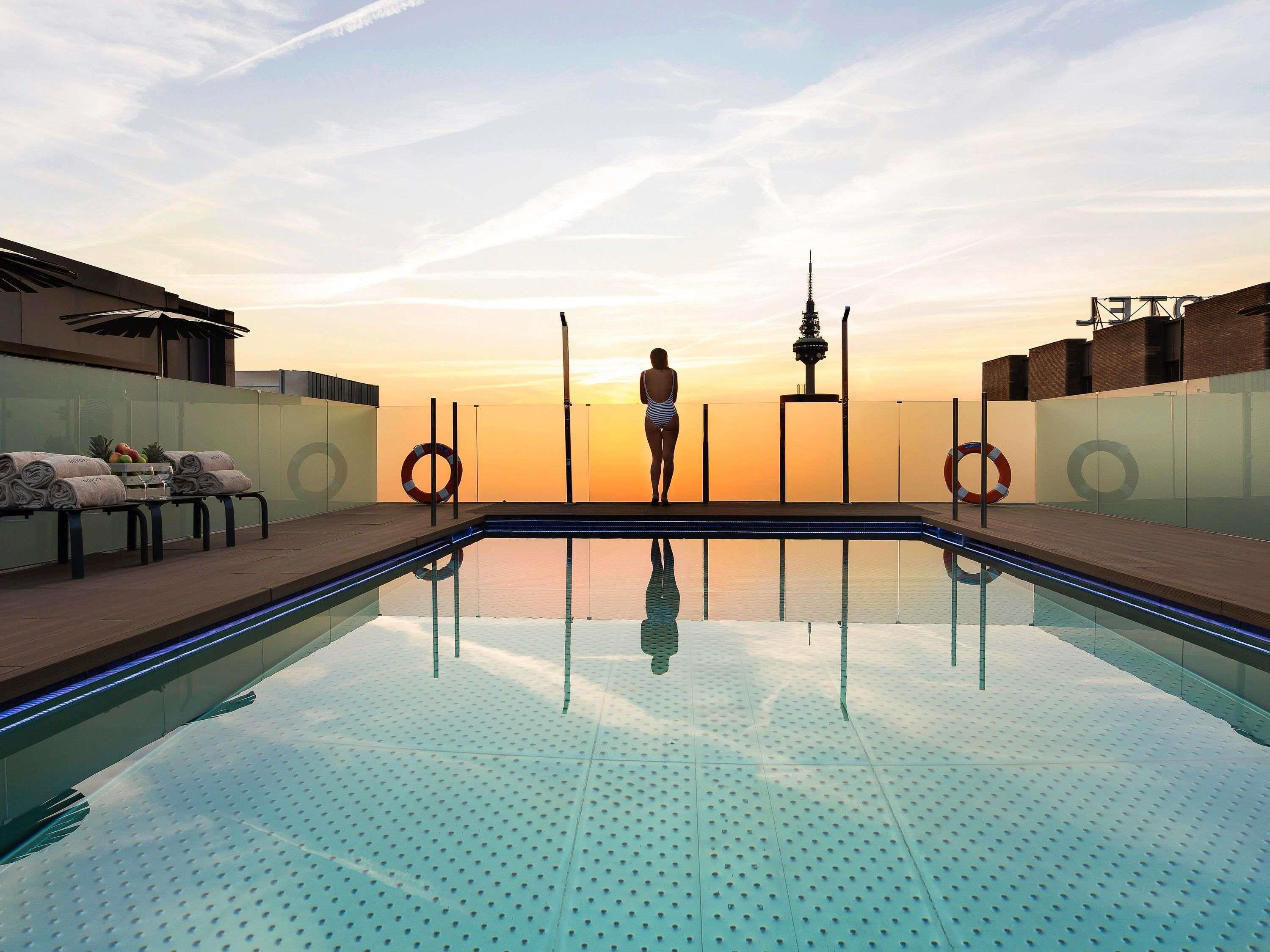 Vista Piscina Novotel Madrid Center