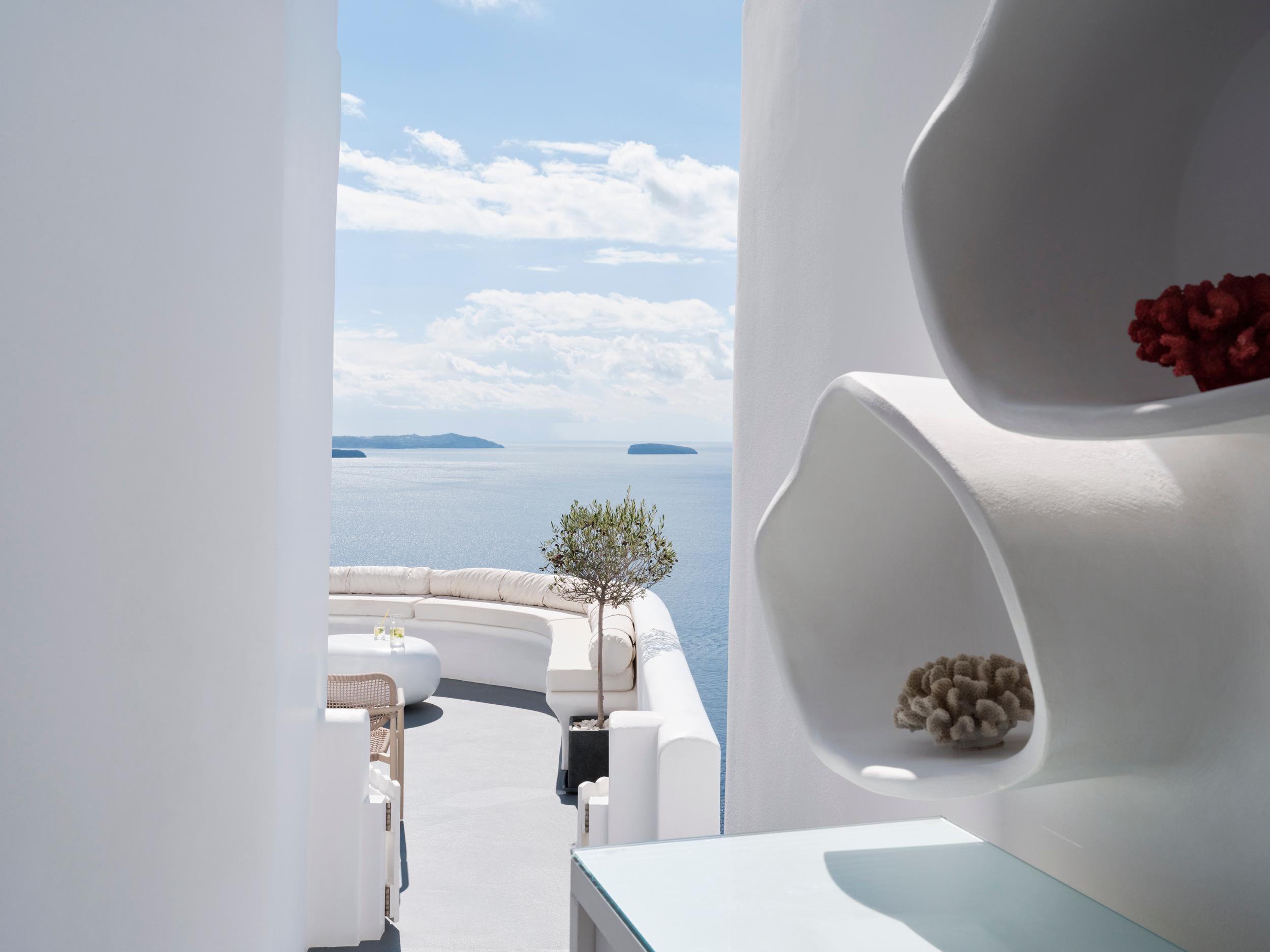 Vista Lobby Canaves Sunday