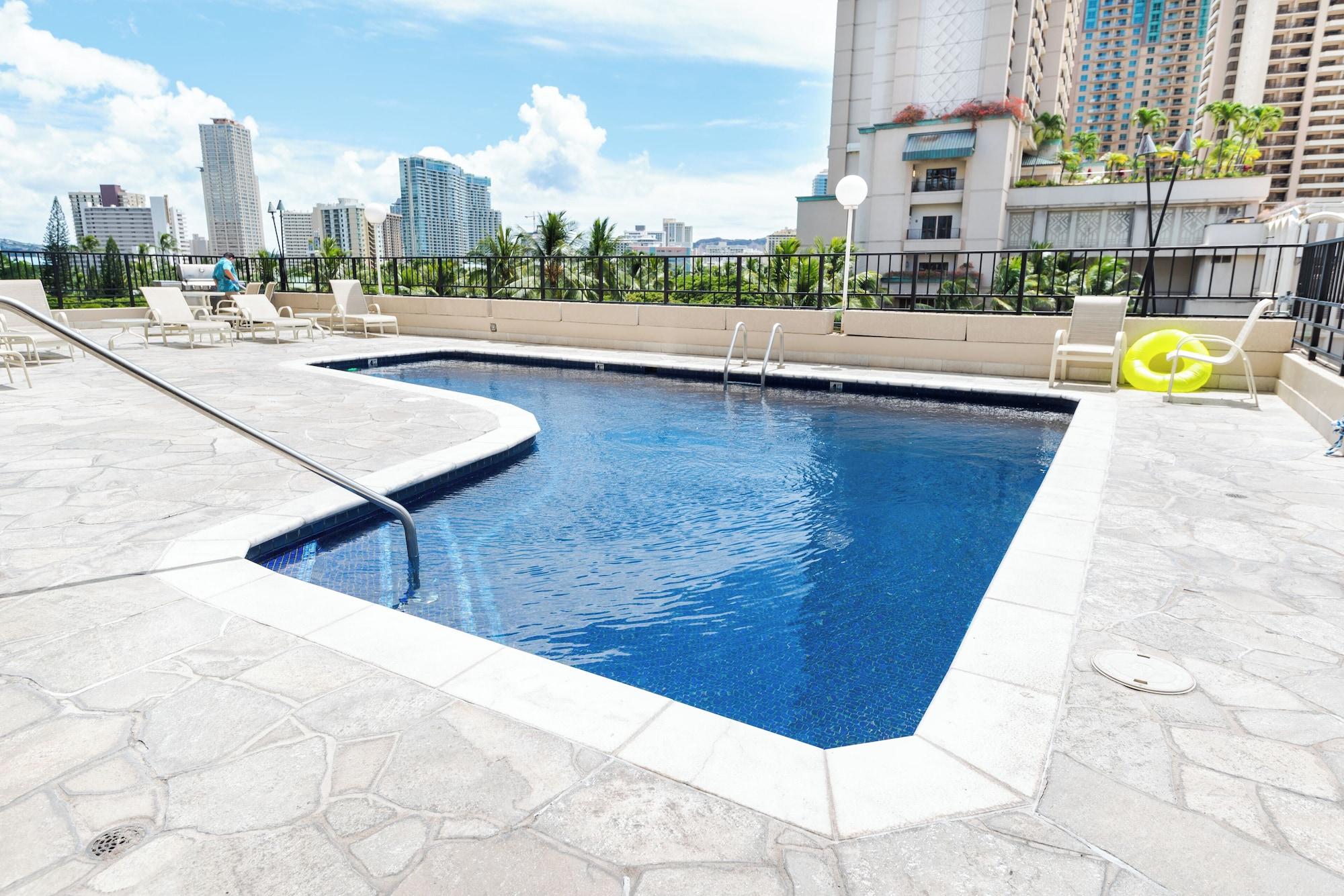 Vista Piscina Palms at Waikiki by Tropical Escapes
