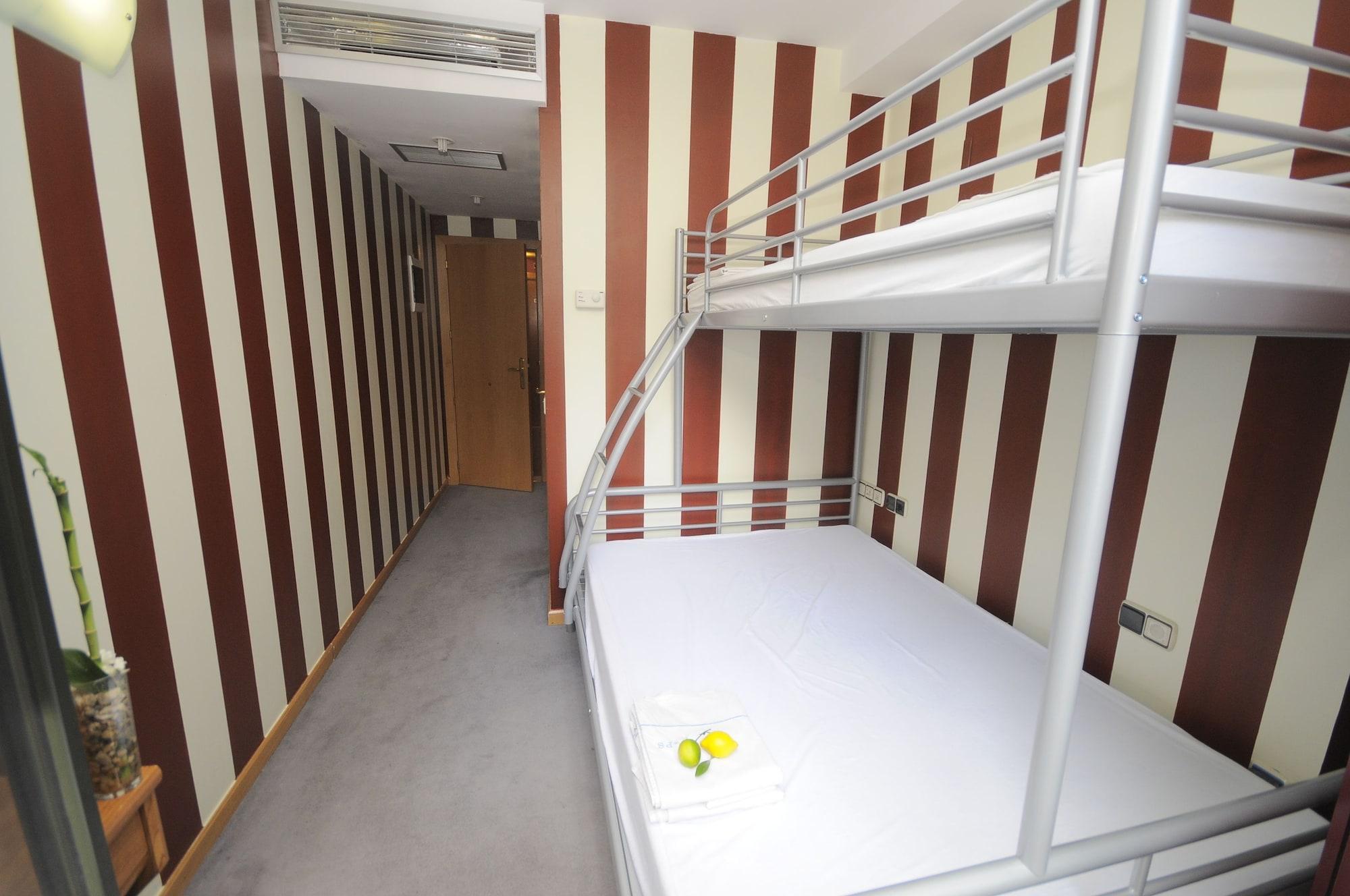 Habitación Revolutum Hostel