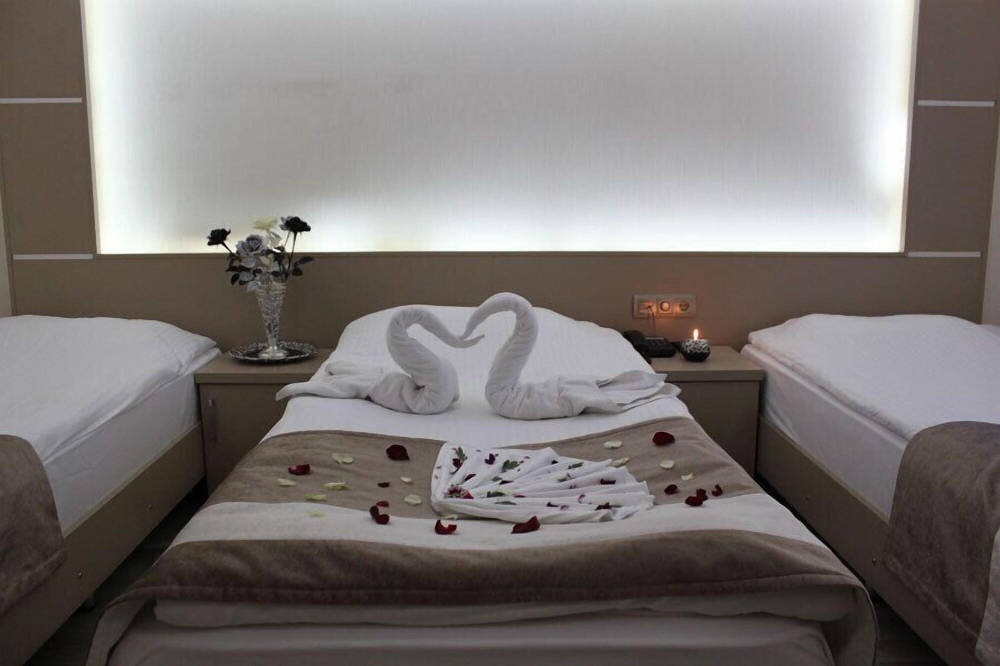 Varios Derya Otel