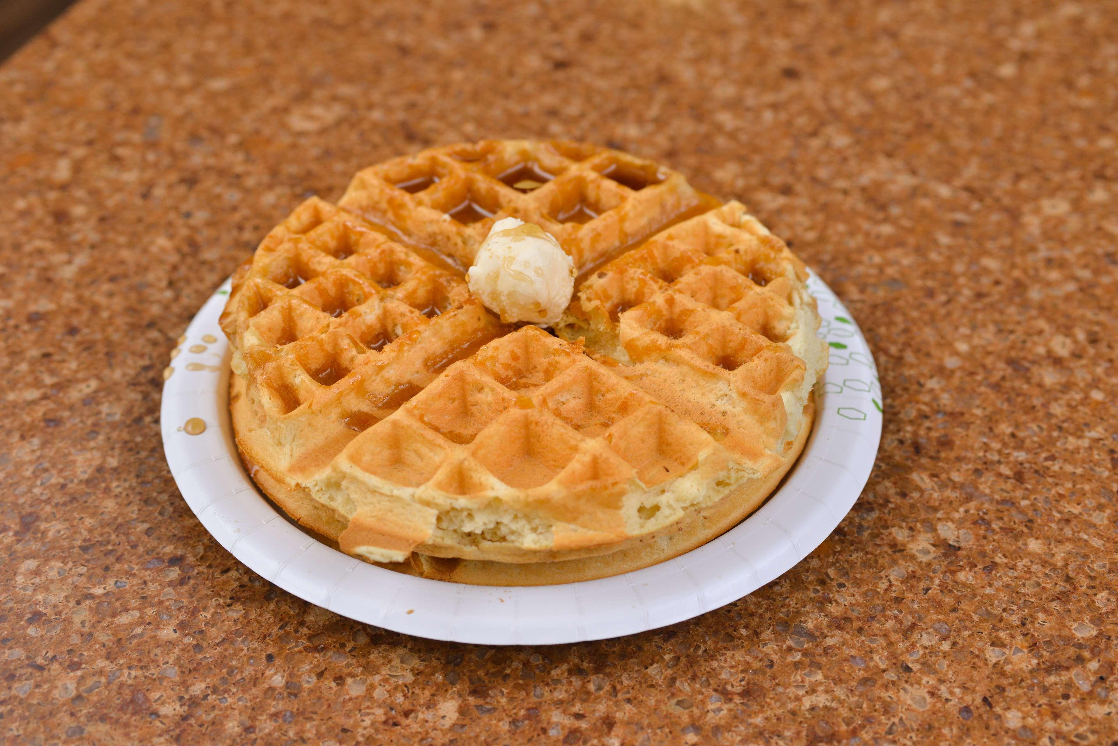 Restaurant Hampton Inn closest to Universal Orlando