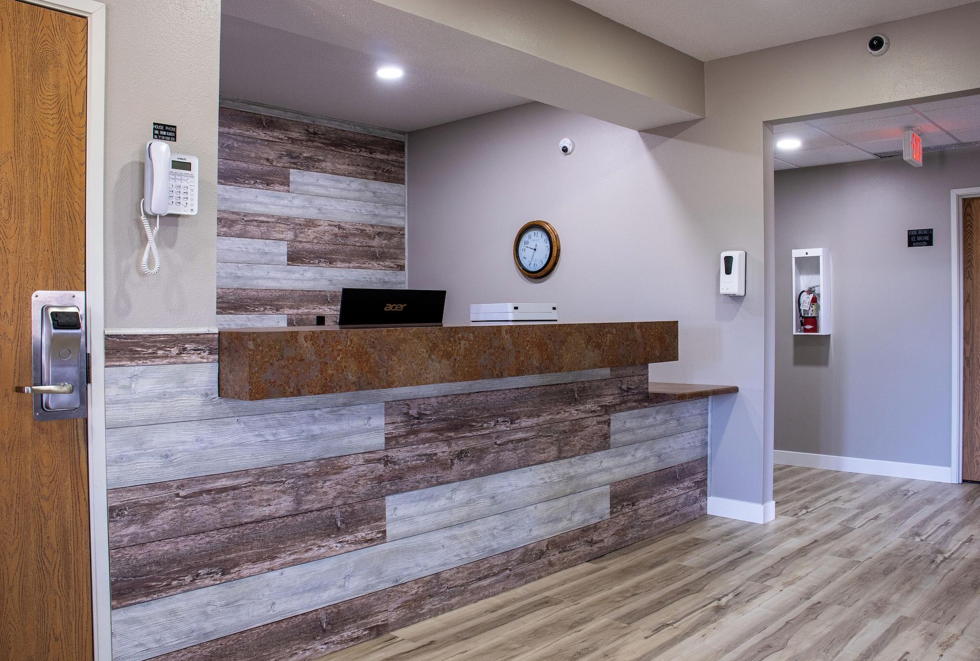 Vista Lobby Belva Deer Inn