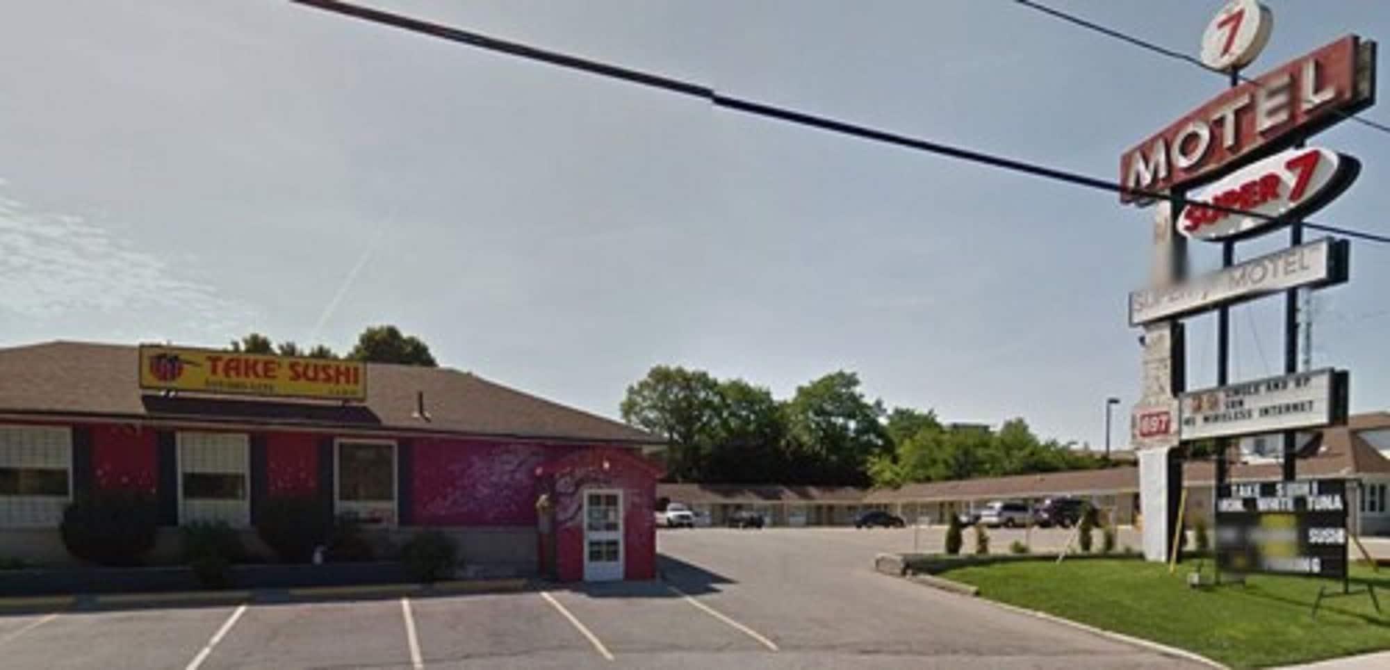Restaurant Super 7 Motel