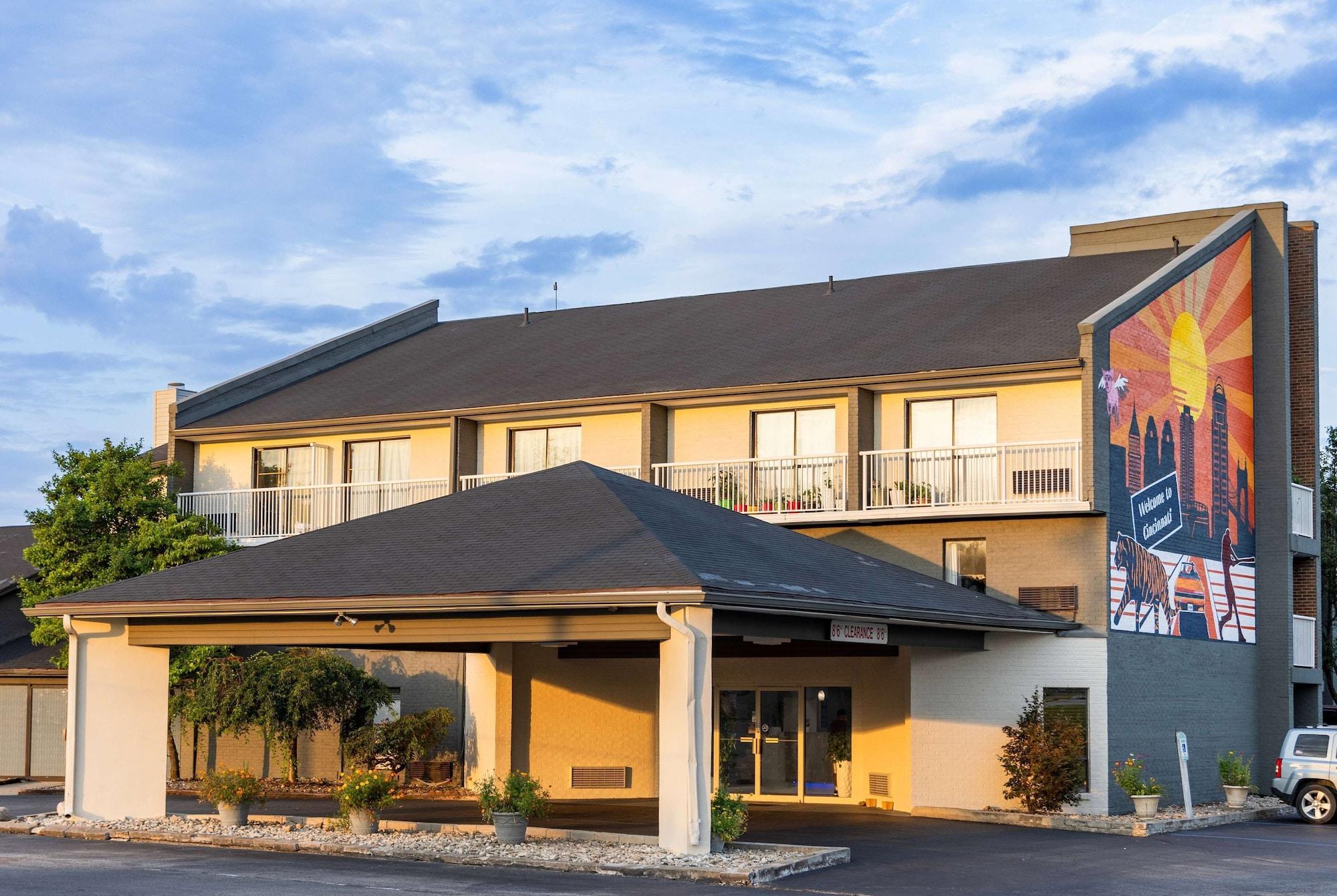 Varios Days Inn by Wyndham Cincinnati East