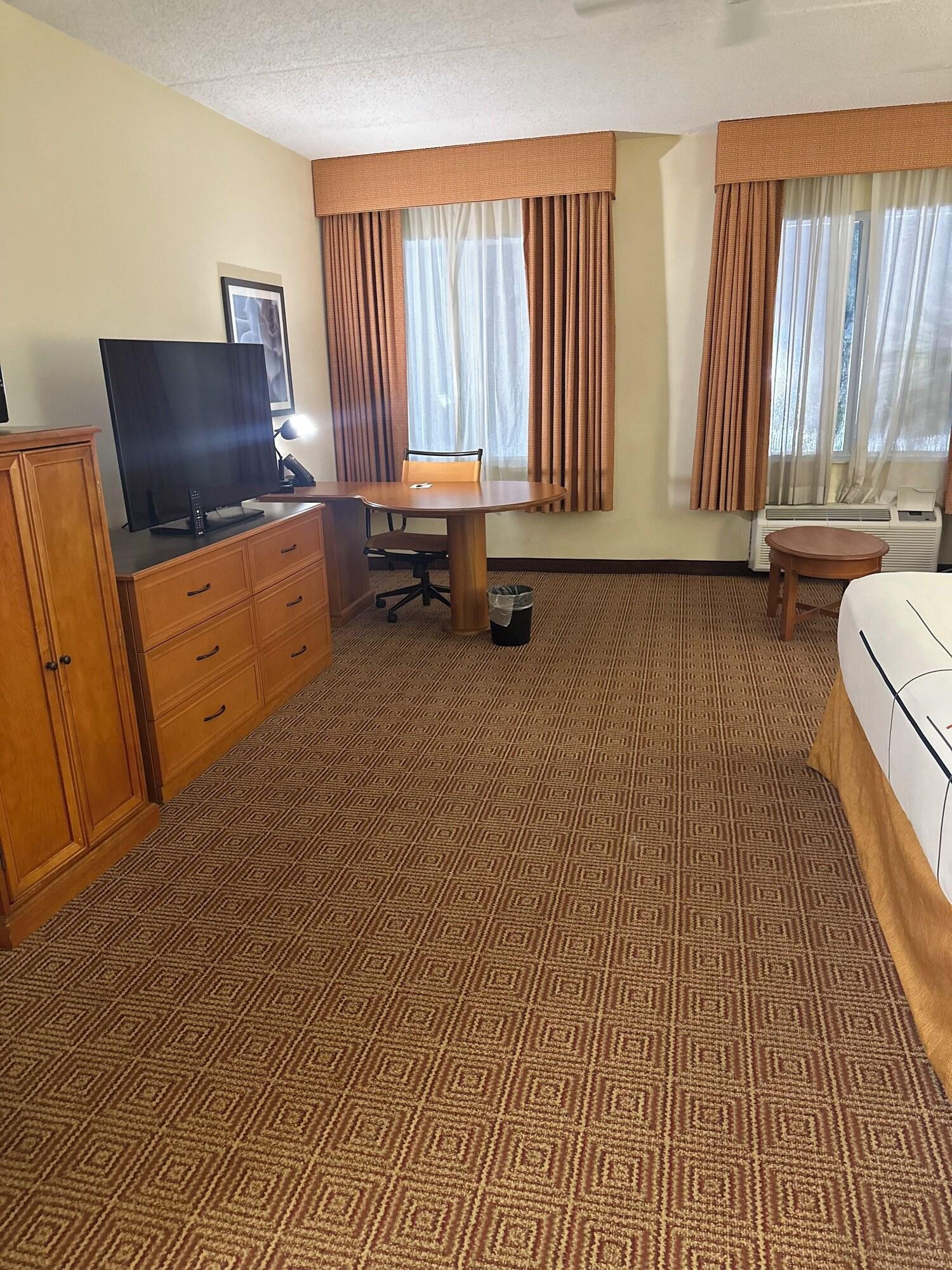 Habitación La Quinta Inn & Suites by Wyndham Sawgrass
