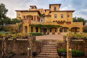 Alojamiento - Castello di Monte