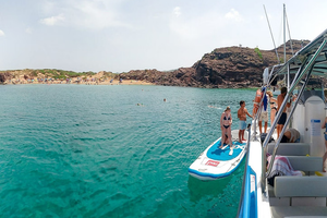 Actividad - Boat ride in North Menorca - From Fornells to Cala Pregonda