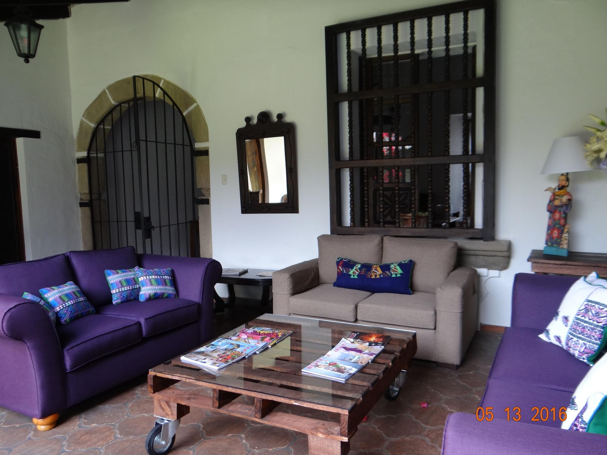 Vista Lobby Hotel Casa Naranjo