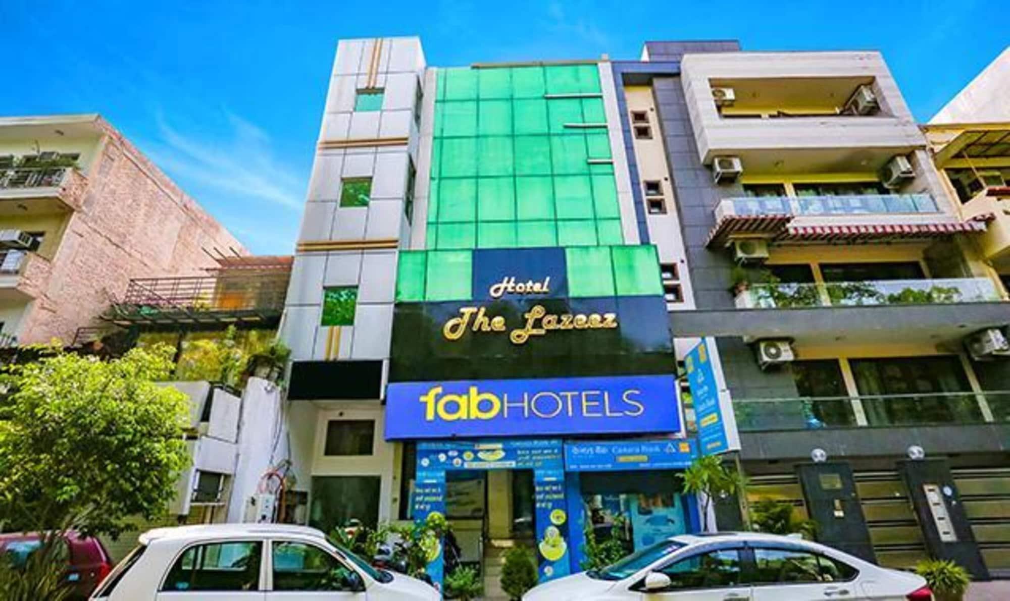 Vista Exterior Fabhotel The Lazeez