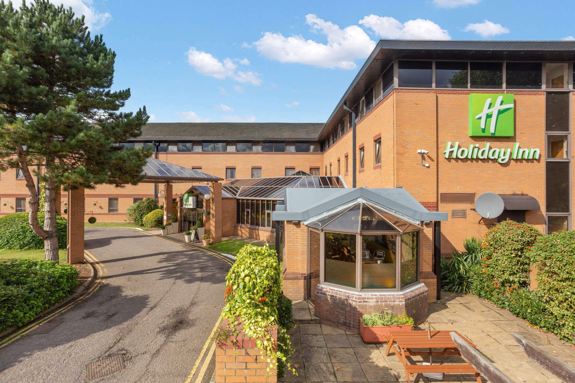 Vista Exterior Holiday Inn Leamington Spa - Warwick